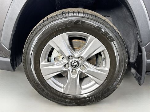 Used 2024 Toyota RAV4 XLE w/ Convenience Package image 38