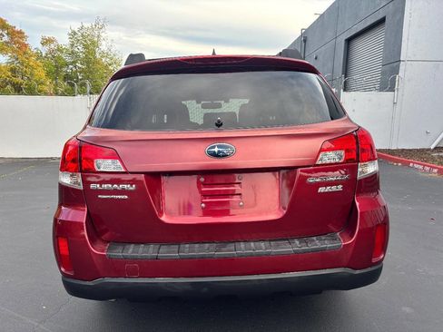 Used 2013 Subaru Outback 2.5i Limited image 8