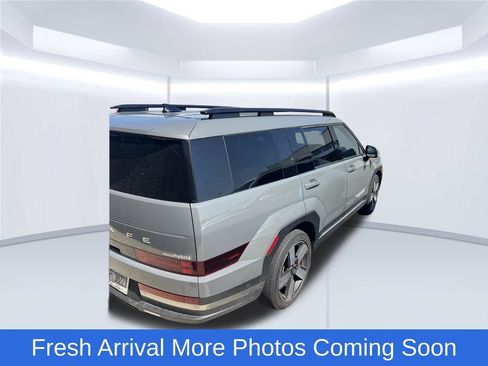 Used 2025 Hyundai Santa Fe Limited AWD/4WD image 4
