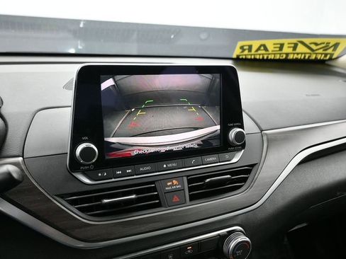 Used 2023 Nissan Altima 2.5 SV FWD image 36