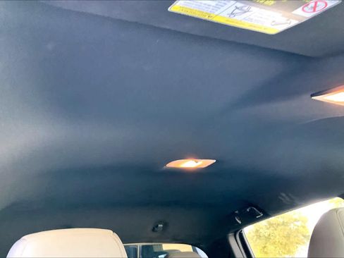 Used 2016 Toyota Tacoma TRD Sport w/ Towing Package image 13