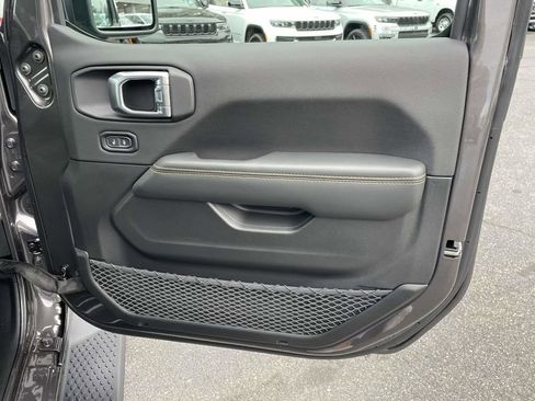 New 2026 Jeep Wrangler Unlimited Sahara AWD/4WD image 16