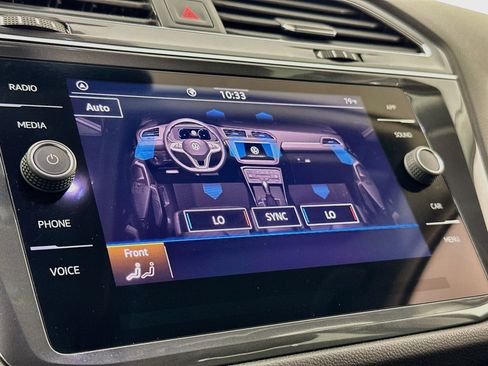 Used 2023 Volkswagen Tiguan SE FWD image 15
