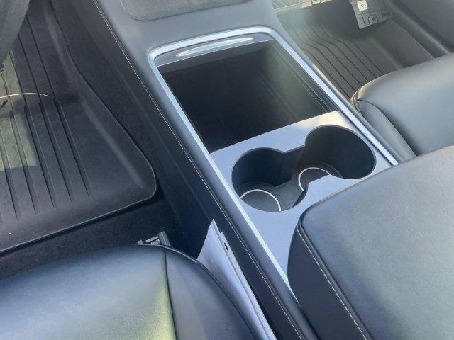 Used 2022 Tesla Model 3 Long Range AWD/4WD image 18