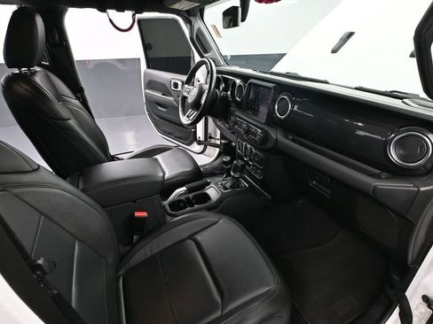 Used 2021 Jeep Wrangler Unlimited Sahara AWD/4WD image 47