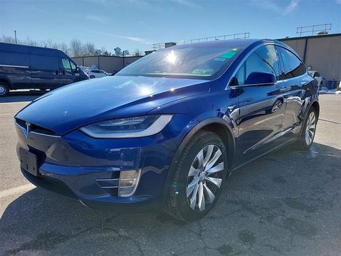 Used 2020 Tesla Model X Long Range image 3