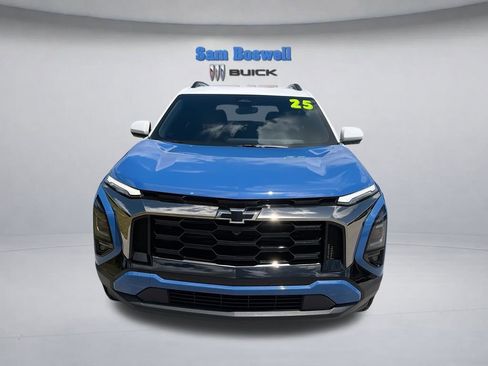 Used 2025 Chevrolet Equinox ACTIV w/ Safety and Technology Package image 3