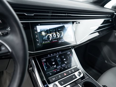 Certified 2023 Audi Q7 2.0T Premium Plus w/ Premium Plus Package AWD/4WD image 13