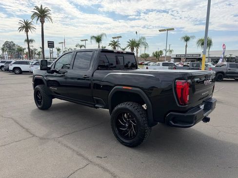 Used 2022 GMC Sierra 2500 AT4 w/ AT4 Preferred Package AWD/4WD image 4