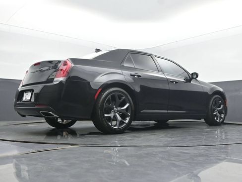 Used 2022 Chrysler 300 Touring w/ Sport Appearance Package RWD image 50