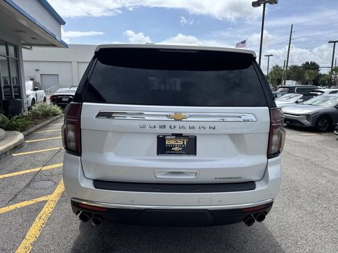 Used 2021 Chevrolet Suburban Premier w/ Premium Package RWD image 7