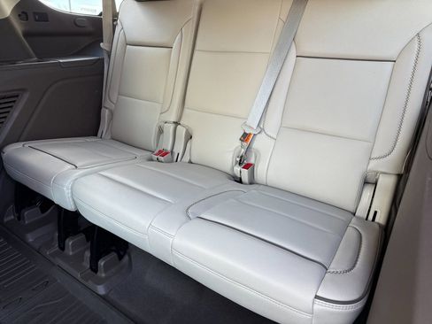 Used 2022 GMC Yukon Denali image 16