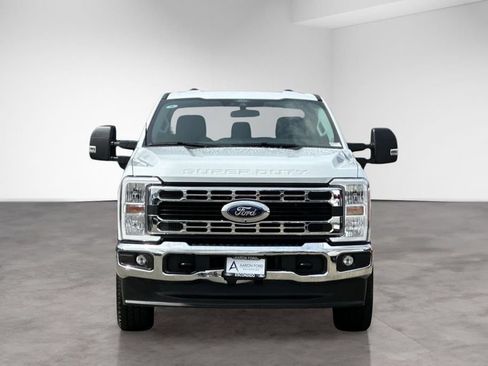 Used 2025 Ford F350 XLT w/ 360-Degree Camera Package AWD/4WD image 9