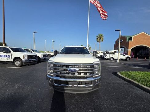 Used 2025 Ford F550 4x4 Crew Cab Super Duty image 3