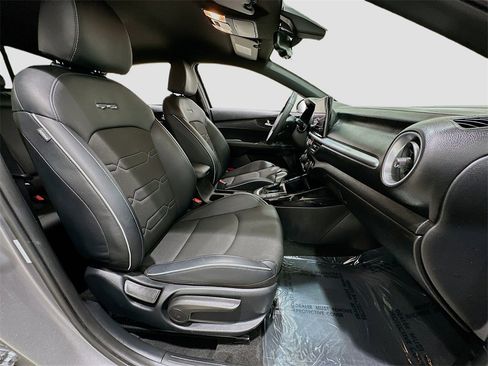 Used 2023 Kia Forte GT-Line w/ GT-Line Technology Package image 28
