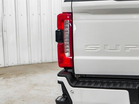 Used 2024 Ford F250 Lariat w/ Lariat Ultimate Package AWD/4WD image 51