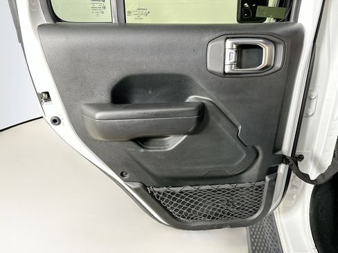 Used 2020 Jeep Wrangler Unlimited Sport image 25