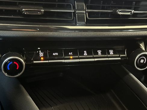 Used 2024 Chevrolet Equinox EV RS image 22