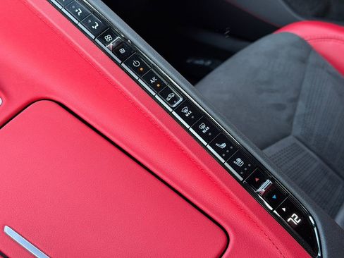 Used 2021 Chevrolet Corvette Stingray Preferred Cpe w/ 2LT image 25