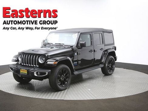 Used 2021 Jeep Wrangler Unlimited Sahara w/ Cold Weather Group AWD/4WD image 56