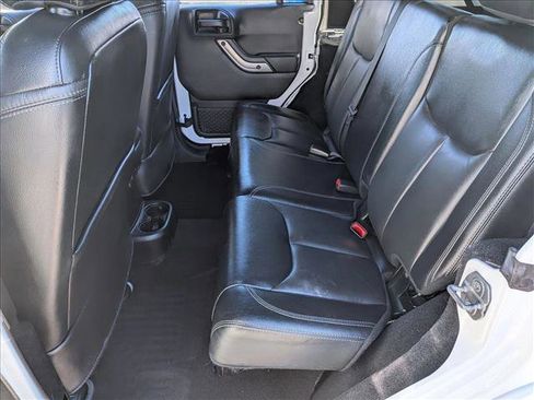 Used 2018 Jeep Wrangler Altitude image 19