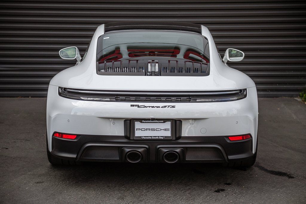 Certified 2025 Porsche 911 Carrera GTS RWD image 8