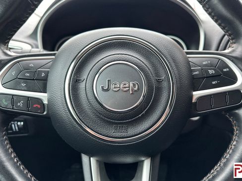 Used 2019 Jeep Compass Latitude image 27