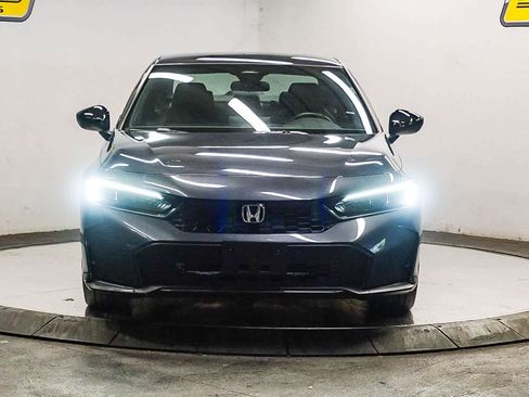 Used 2025 Honda Civic Sport image 6