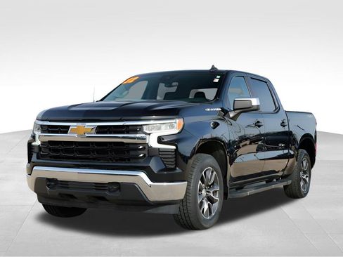 Used 2022 Chevrolet Silverado 1500 LT image 3