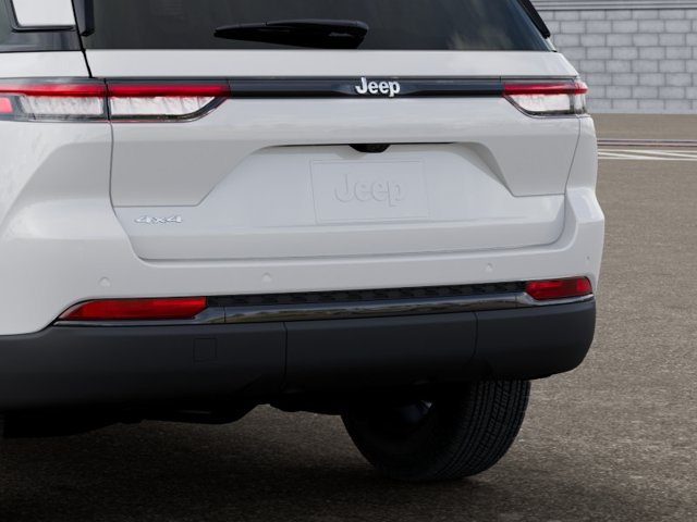 New 2027 Jeep Grand Cherokee Laredo X AWD/4WD image 13