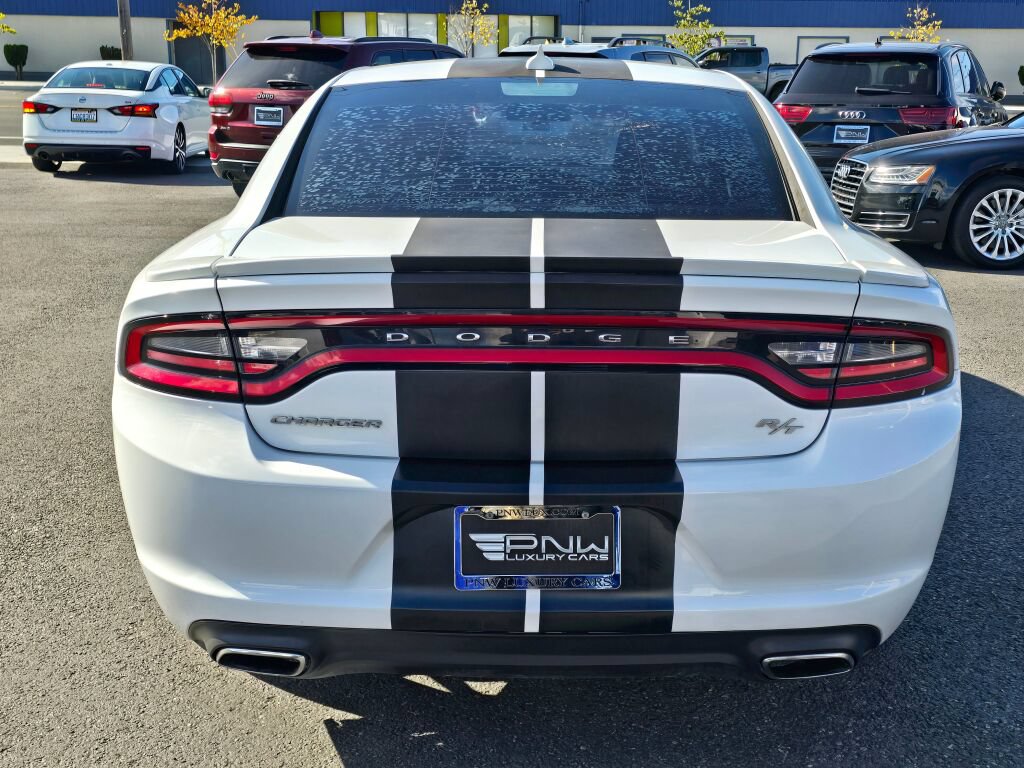 Used 2017 Dodge Charger R/T RWD image 7