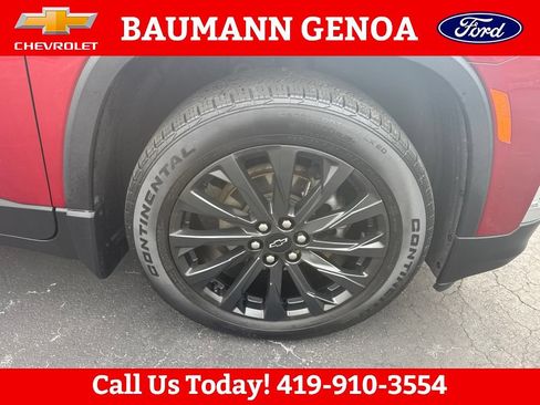 Used 2023 Chevrolet Traverse RS AWD/4WD image 9