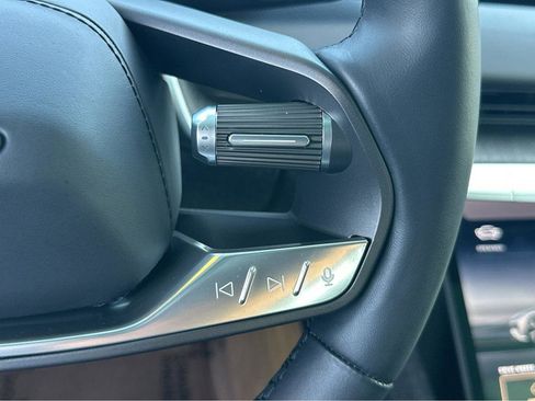 Used 2023 Lucid Air Touring image 23