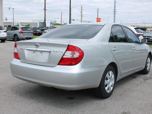 Used 2002 Toyota Camry XLE FWD image 38