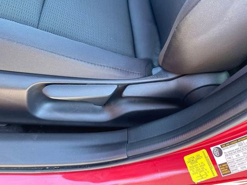 Used 2023 Toyota Prius LE image 20