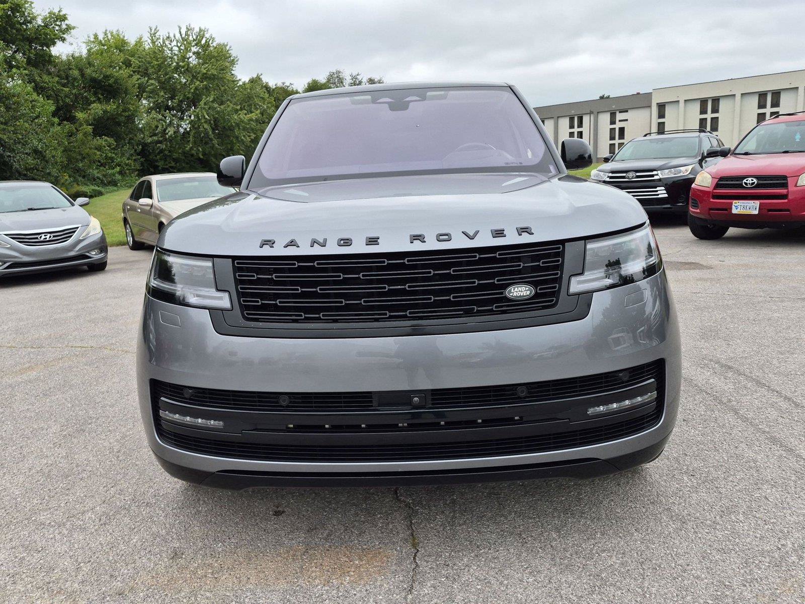 Used 2023 Land Rover Range Rover Autobiography AWD/4WD image 8