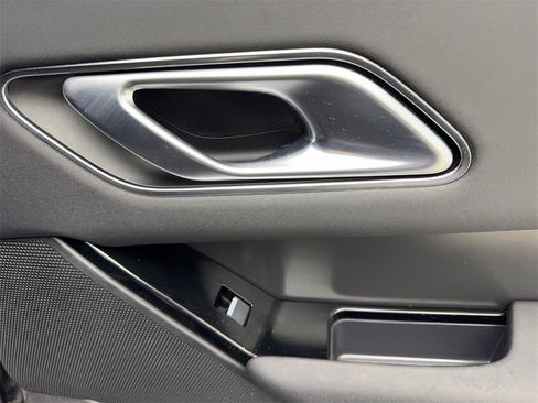 Used 2025 Land Rover Range Rover Velar Dynamic SE image 42