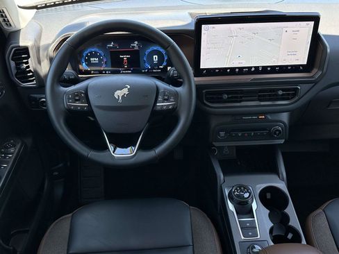 Used 2025 Ford Bronco Sport Outer Banks w/ Outer Banks Tech Package+ AWD/4WD image 13