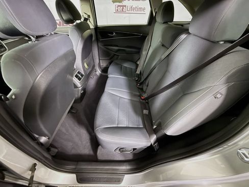 Used 2016 Kia Sorento L FWD image 24
