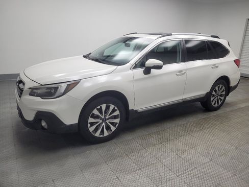 Used 2019 Subaru Outback 3.6R Touring w/ Popular Package #3A AWD/4WD image 2