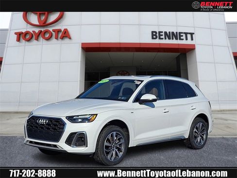 Used 2023 Audi Q5 2.0T Premium w/ Convenience Package image 1