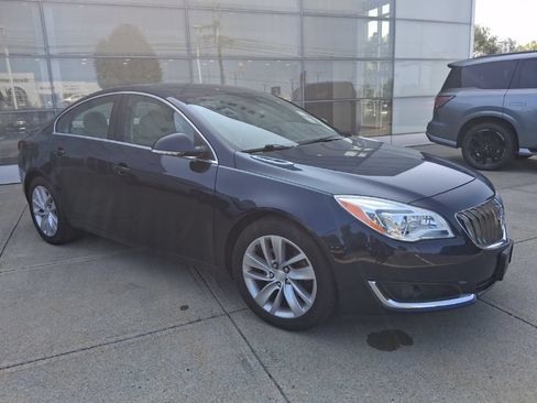 Used 2016 Buick Regal Premium FWD image 1