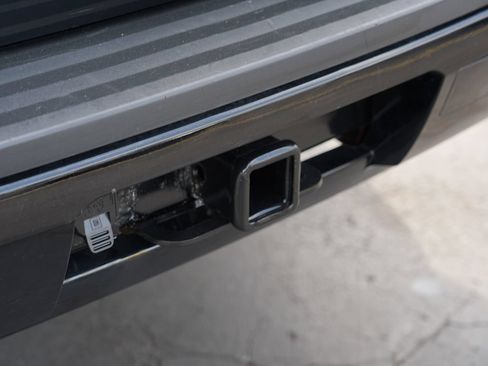 Used 2020 Chevrolet Suburban LS w/ Skid Plate Package AWD/4WD image 27