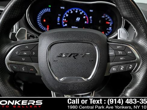 Used 2016 Jeep Grand Cherokee SRT image 19