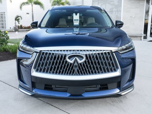 Certified 2026 INFINITI QX60 Luxe w/ Cargo Package FWD image 5