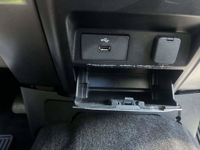 Used 2017 Ford F150 XLT w/ Equipment Group 301A Mid AWD/4WD image 32