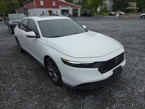 Used 2024 Honda Accord EX image 3