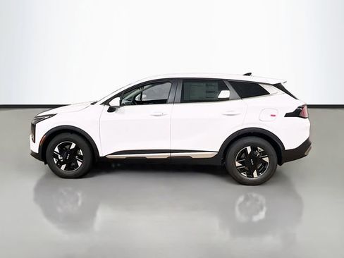 New 2026 Kia Sportage LX FWD image 4