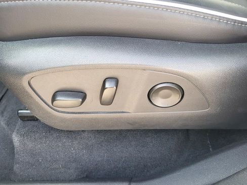 Used 2025 Buick Enclave Preferred FWD image 18