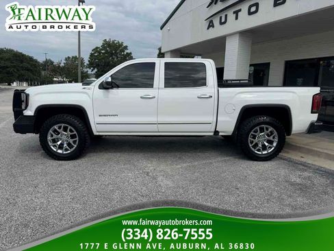 Used 2018 GMC Sierra 1500 SLT w/ SLT Premium Package AWD/4WD image 9